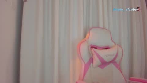 angie  online show from June 25, 5:12 am