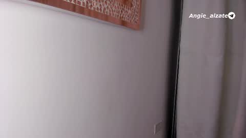 angie  online show from July 31, 3:18 am
