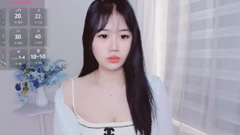 crystal_lea online show from October 20, 1:19 am