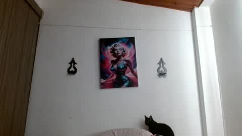 Crystal Blaze online show from June 19, 6:44 pm