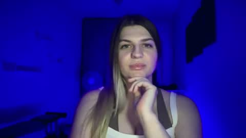 crystalblush01 online show from April 4, 7:56 pm