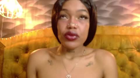 Crystal online show from October 27, 10:59 pm