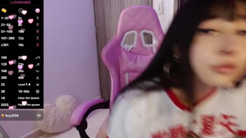 Snapshot of crystalitesq chatting on December 24, 6:28 pm Olivia  online show from December 24, 6:28 pm