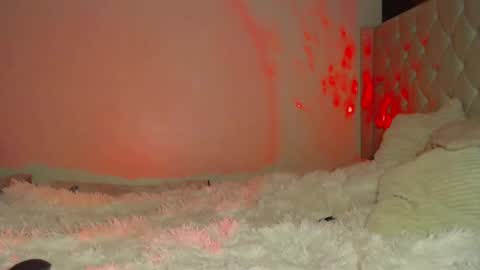 Snapshot of crystalsweet2000 chatting on January 15, 1:34 am MissCrystal online show from January 15, 1:34 am