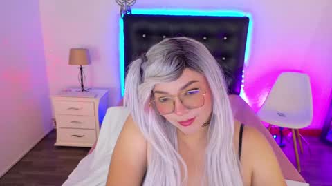 Snapshot of cuckoldlover69_ chatting on December 18, 3:58 am cuckoldlover69_ online show from December 18, 3:58 am