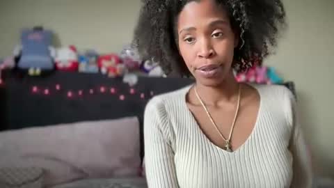 cum2charmxx online show from December 19, 6:22 pm