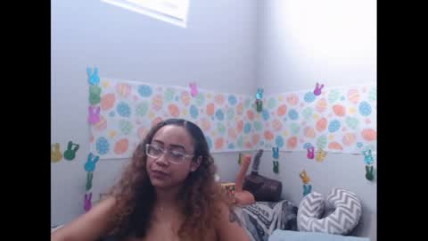 Nia Reese online show from April 1, 6:27 pm