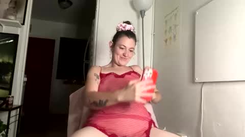 curliegirlee online show from April 21, 2:51 am