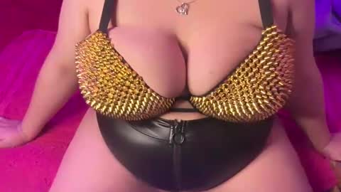 Kay online show from January 13, 1:02 am