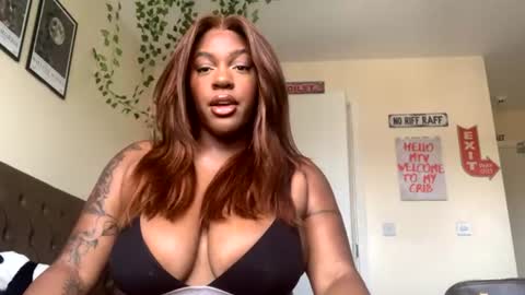 curvycocoxoxo online show from June 15, 1:22 pm