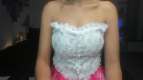 Alisha online show from July 4, 2:02 pm