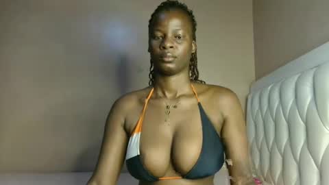 Dani online show from December 4, 3:35 pm