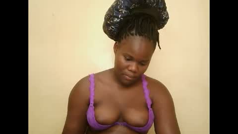 cute_latifah online show from February 14, 10:06 am