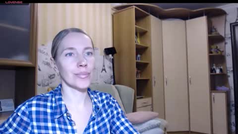 cute_lion_ online show from November 30, 5:50 pm