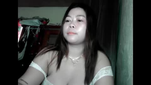 Mimi online show from May 16, 10:42 pm