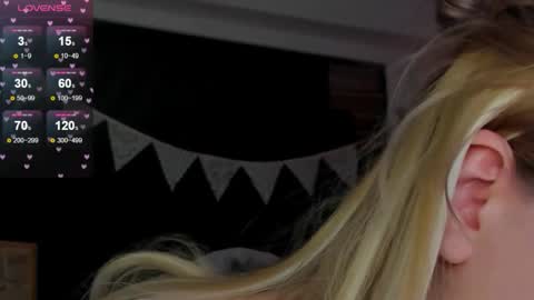 Amy online show from February 21, 6:52 pm