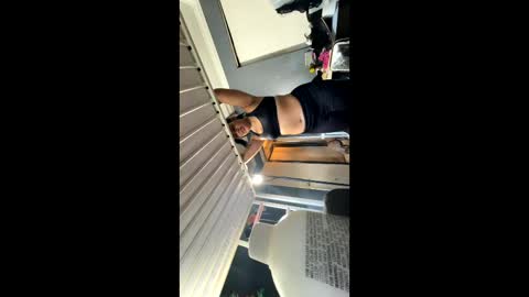 loveolots online show from January 6, 4:44 pm