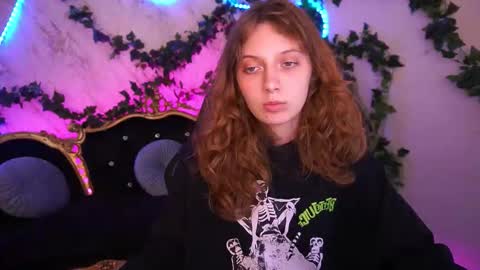 Foxy online show from November 3, 2:21 pm