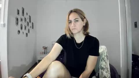 Snapshot of cutehana chatting on October 22, 5:40 pm MADY online show from October 22, 5:40 pm