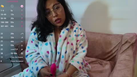 Snapshot of cutejess45 chatting on February 6, 7:02 am tell me jess   online show from February 6, 7:02 am