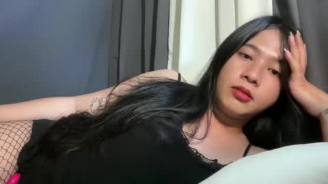 cute online show from March 18, 6:18 am