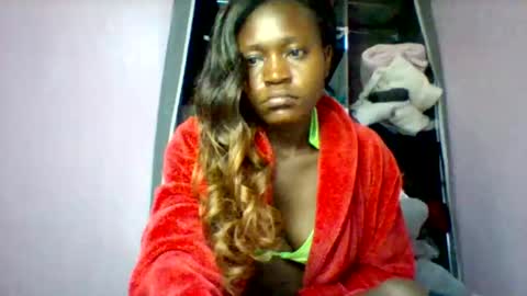 cutezola online show from October 16, 4:04 am