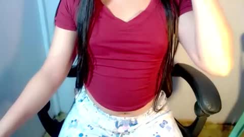 Snapshot of cutieasian_ chatting on October 5, 3:17 pm Sam online show from October 5, 3:17 pm