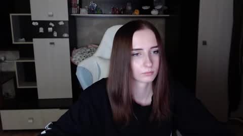 Cutti Crystal online show from October 22, 8:03 pm