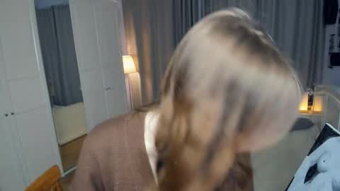 Anne online show from February 28, 5:29 am