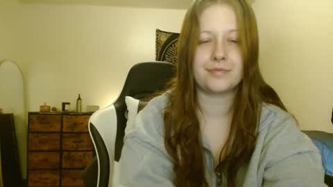 Snapshot of d_a_i_s_y chatting on March 5, 2:34 pm Daisy online show from March 5, 2:34 pm