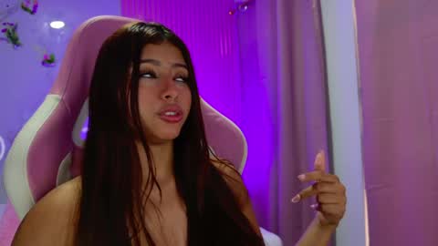 Dafne  online show from April 30, 8:47 pm