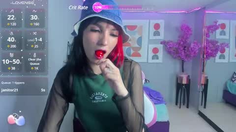Snapshot of dafne_huges chatting on January 10, 7:43 pm dafne huges online show from January 10, 7:43 pm
