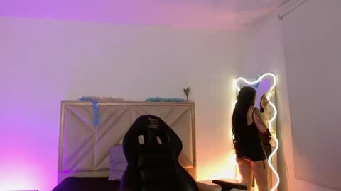 dahia  online show from October 27, 3:13 am