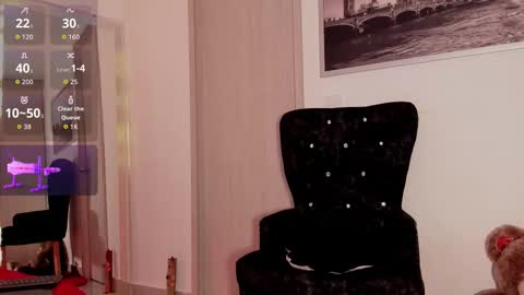  D A I L A  online show from December 15, 6:24 pm