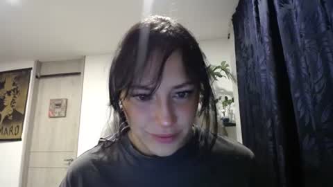 IG  dakotasofiaa online show from January 22, 4:55 am