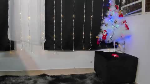 Dakota online show from December 19, 2:12 am