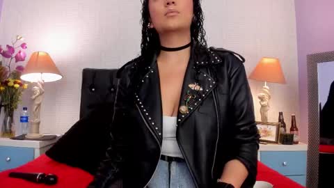 DAKOTA online show from October 25, 5:31 pm