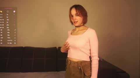 Elvi online show from November 22, 4:53 pm