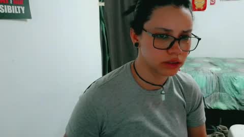 dani y jocelyn online show from April 12, 6:54 pm