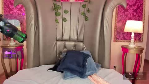  Daniela  online show from January 8, 5:50 pm