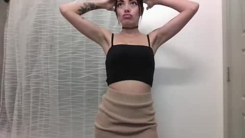 Snapshot of danidivina777 chatting on September 21, 6:28 pm danidivina777 online show from September 21, 6:28 pm
