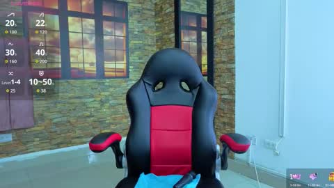 lorena online show from November 28, 9:07 pm