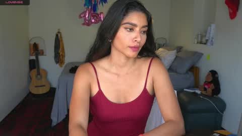 danalle .. online show from November 19, 9:48 pm