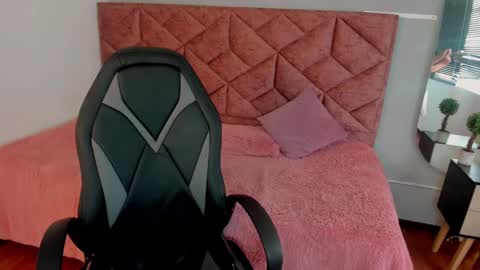 danix_coruscans online show from January 16, 7:20 pm