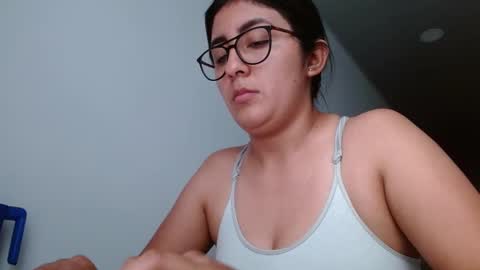 Snapshot of danna_peterson chatting on September 26, 10:40 pm Danna online show from September 26, 10:40 pm