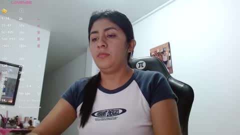 Danna online show from December 15, 2:39 am