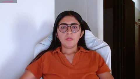 Snapshot of danna_peterson chatting on January 29, 7:43 pm Danna online show from January 29, 7:43 pm