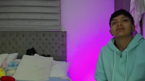   online show from January 18, 11:55 pm