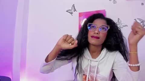 Snapshot of dany_brownie chatting on February 13, 8:06 am hi im DanyBest Squirter here on cb online show from February 13, 8:06 am