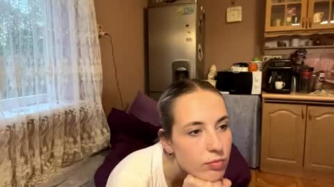 Monika online show from April 28, 5:28 pm